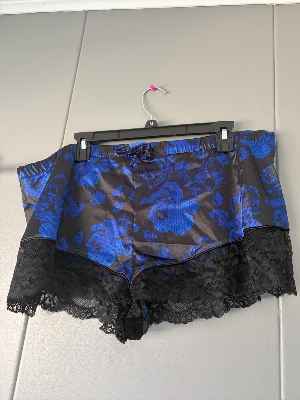 La senza Satin Floral Lace-Trim Sleep Shorts — Blue/Black